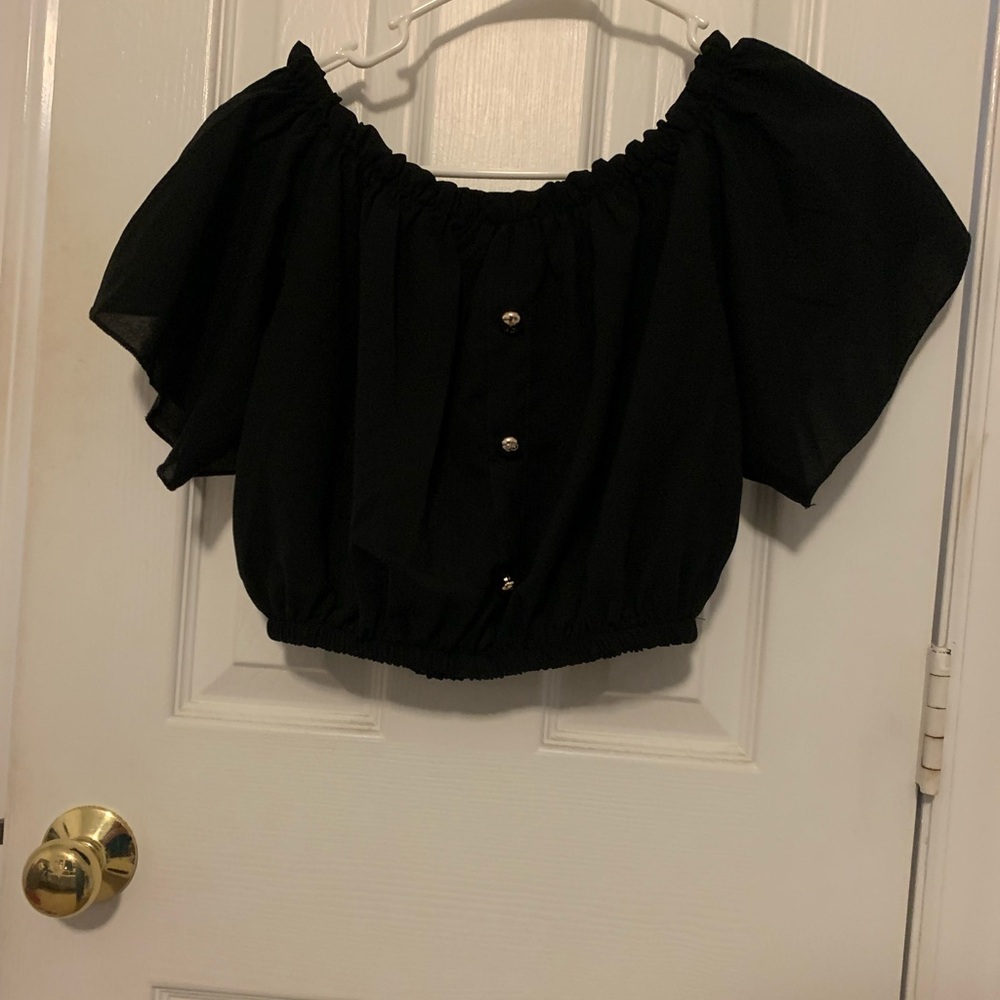 Woman’s crop top